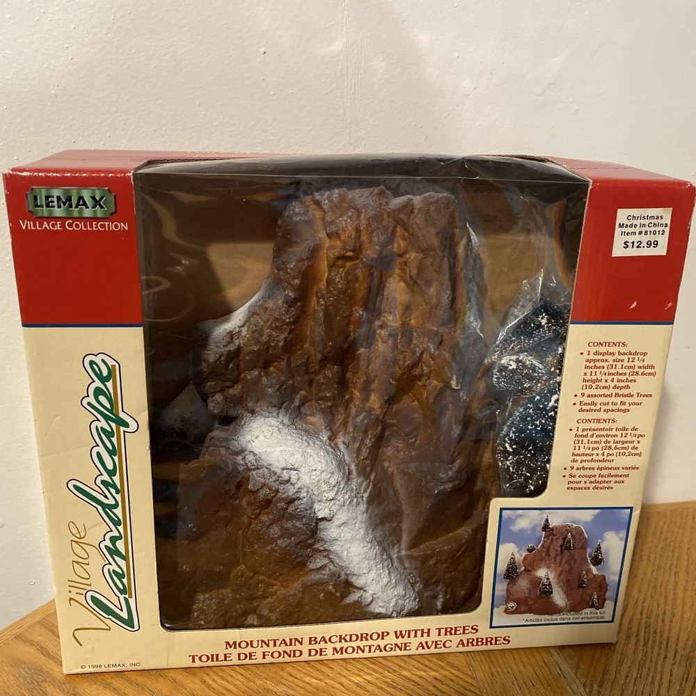 LEMAX Village Landscape - Mountain Backdrop & Trees Christmas 81012